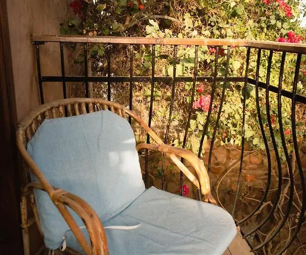 Alf Leila Boutique
