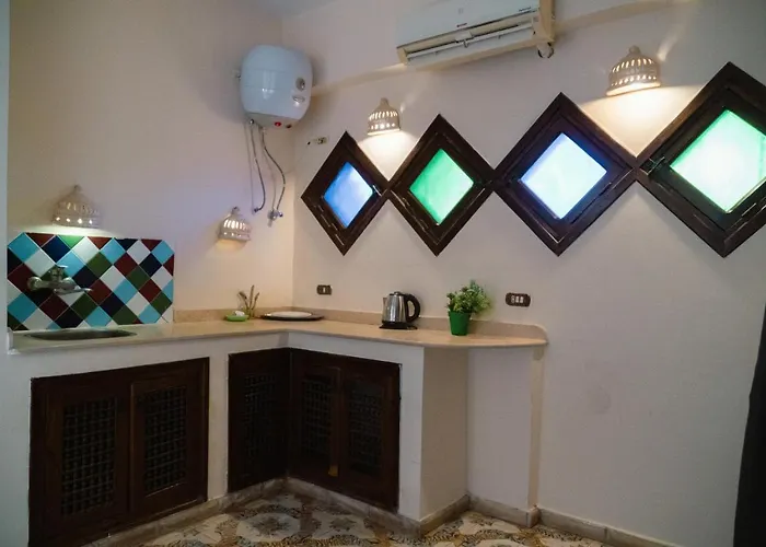 Alf Leila Boutique