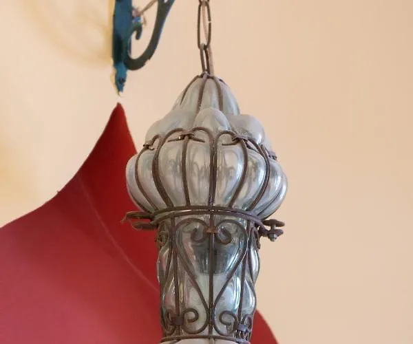 Alf Leila Boutique